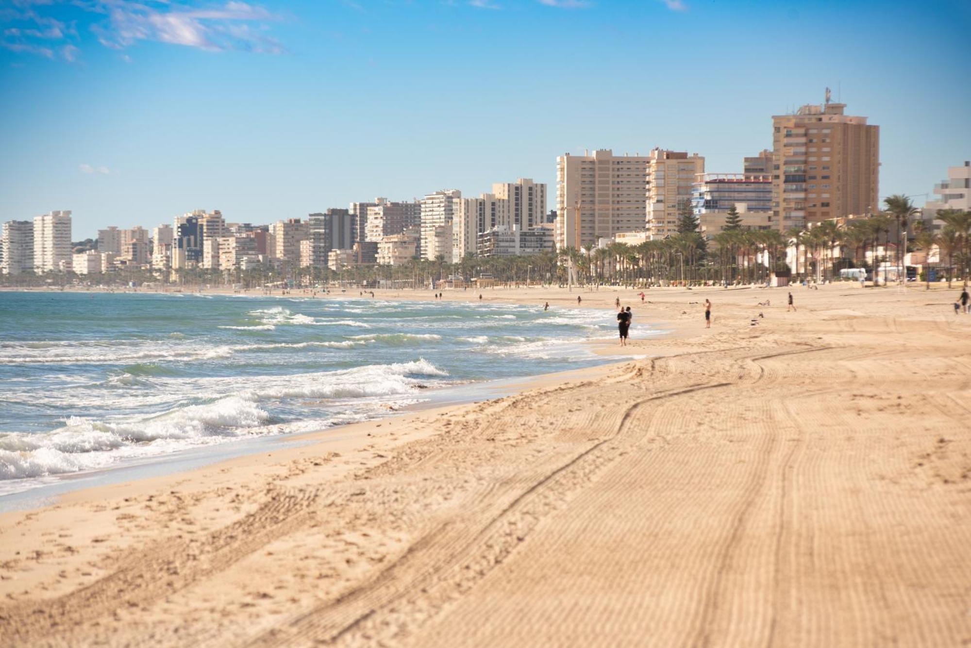 Sohosuites Campello Beach Ел Кампело Екстериор снимка