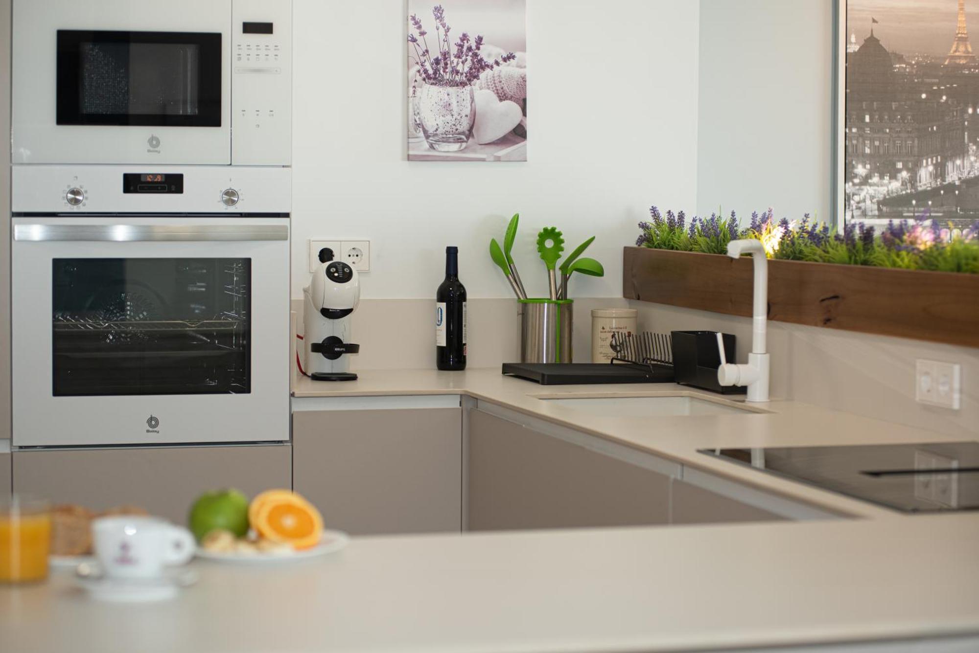 Sohosuites Campello Beach Ел Кампело Екстериор снимка