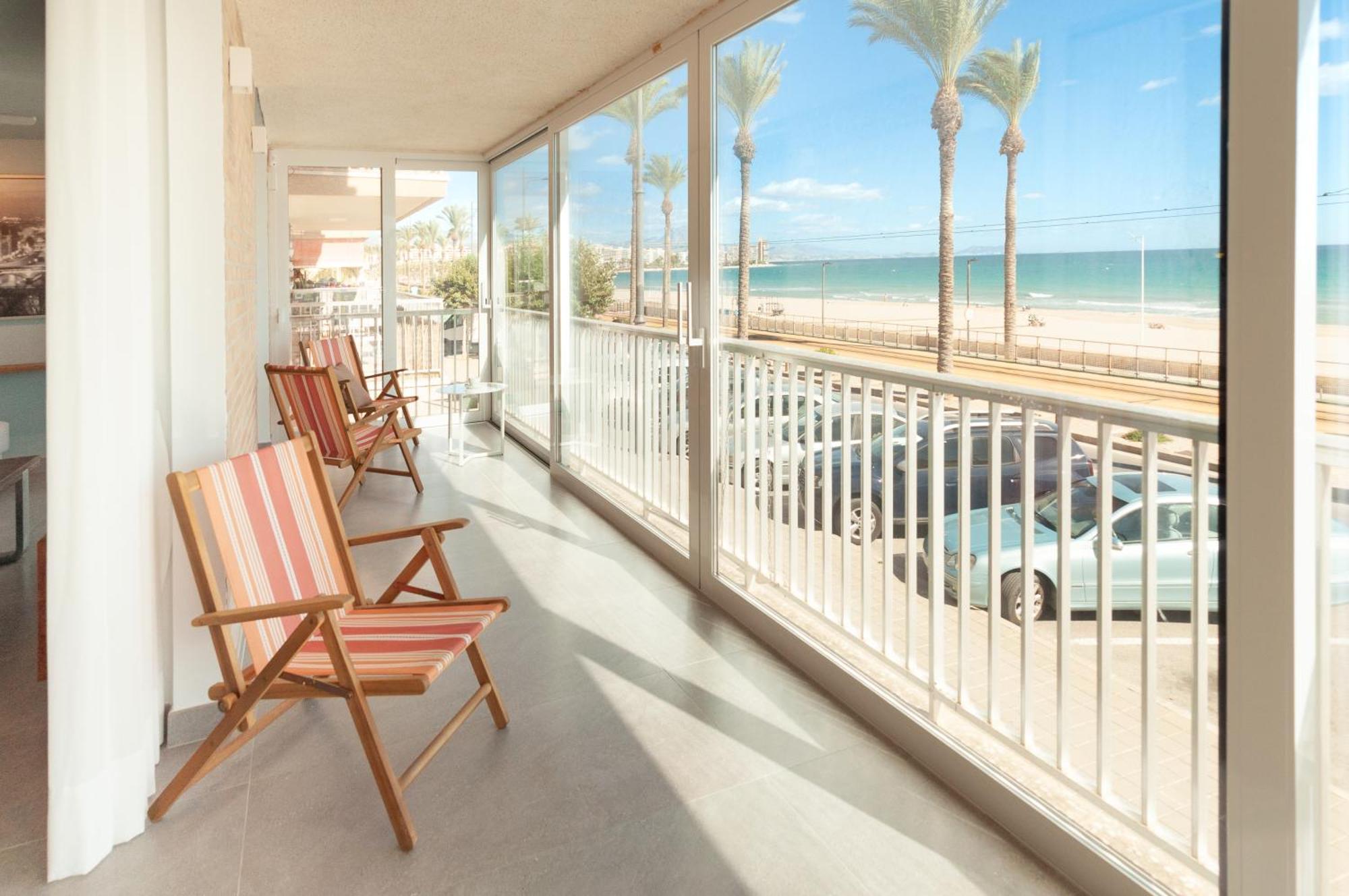 Sohosuites Campello Beach Ел Кампело Екстериор снимка