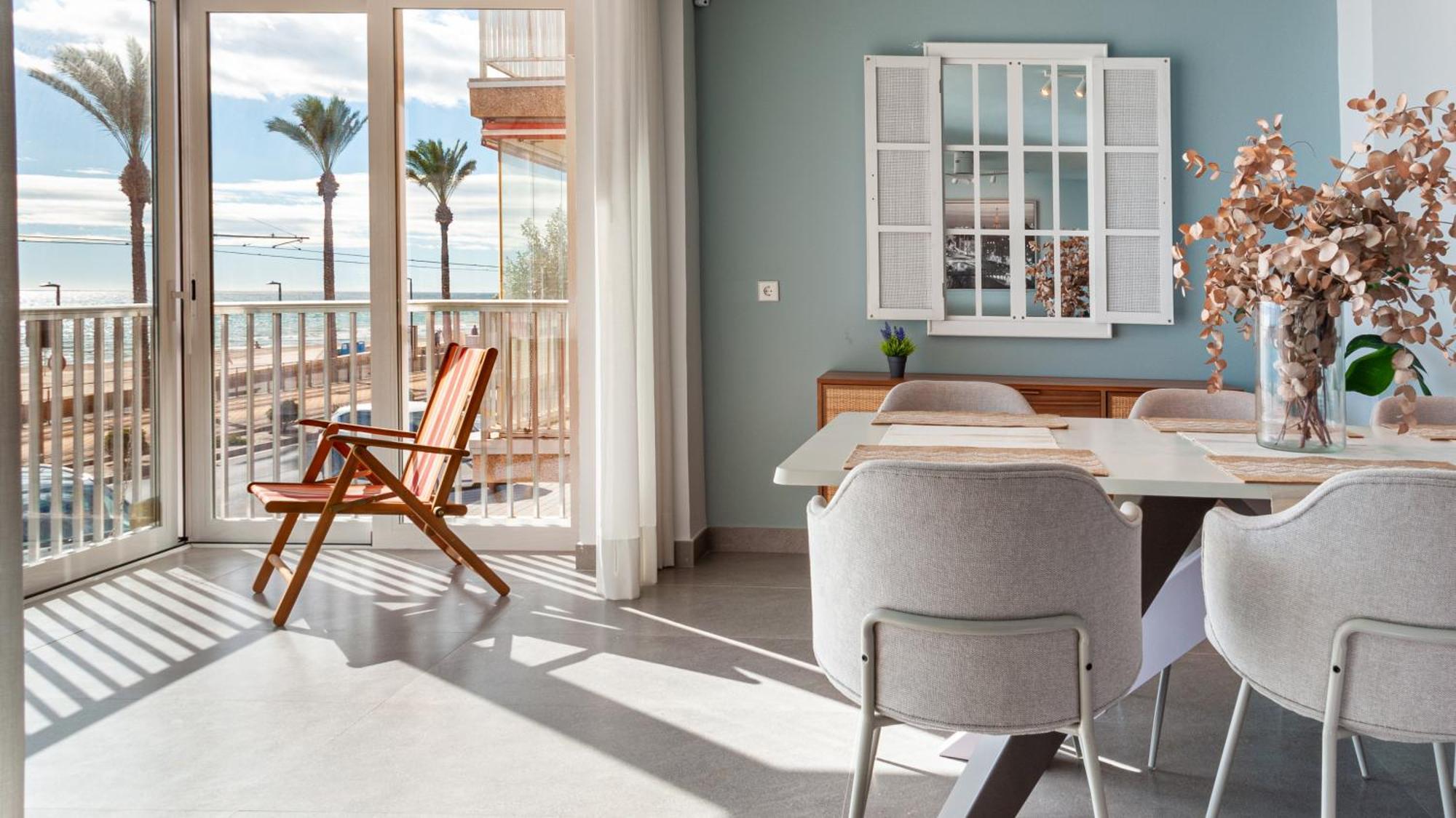 Sohosuites Campello Beach Ел Кампело Екстериор снимка
